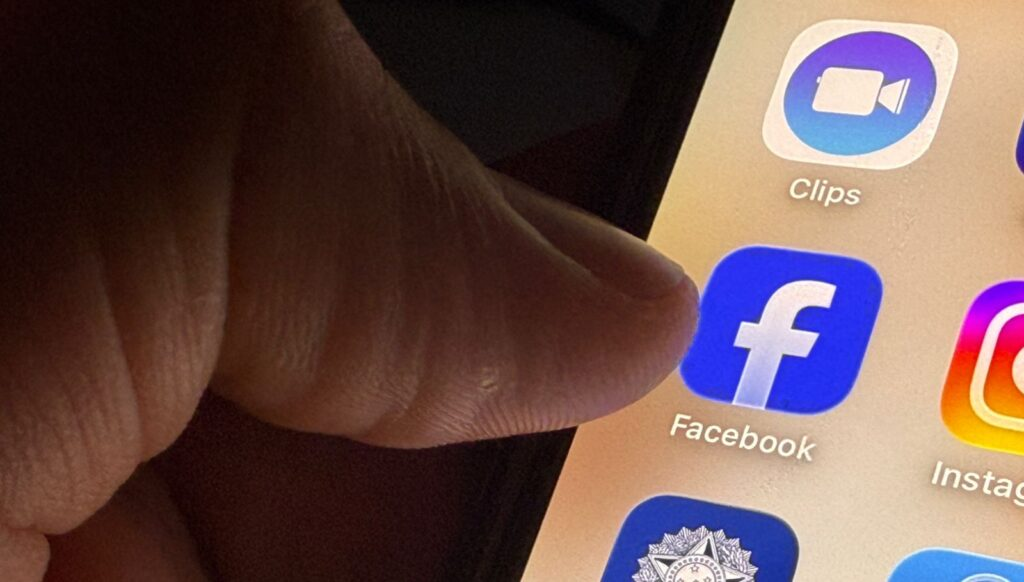 Moradora de Sorriso tem conta bloqueada sem justificativa e Justiça condena Facebook